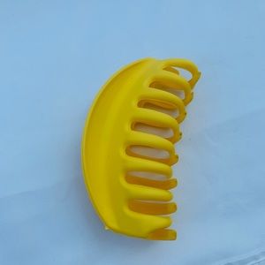 Hair claw clip